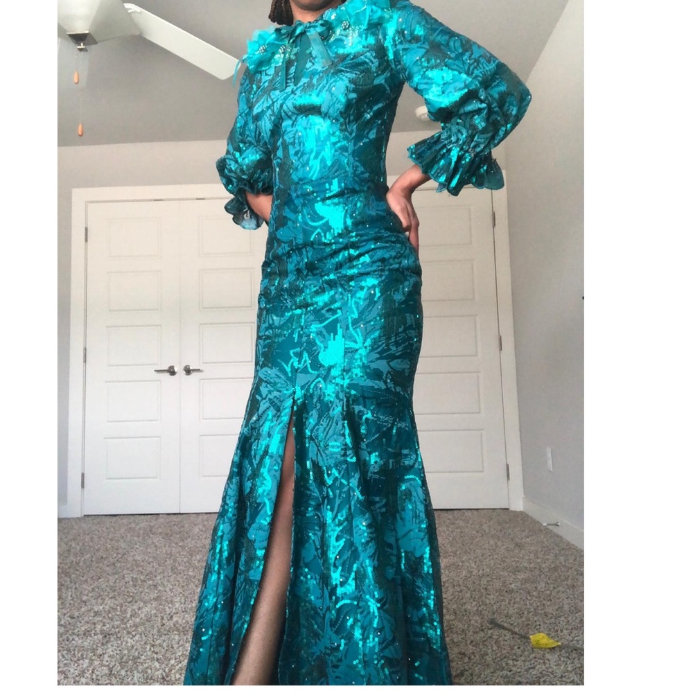 Green Sequin Customized Occassion Dress - Picture 2 of 9